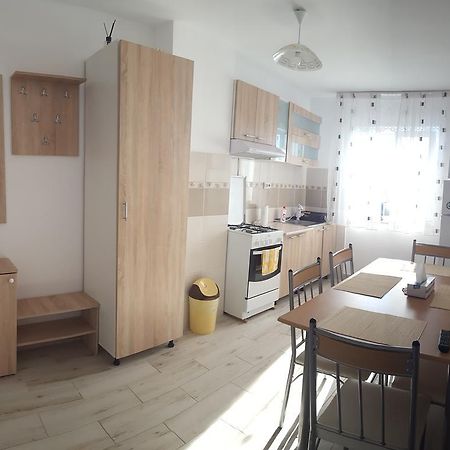 Апартаменты Apartament Lupu - Эфорие Норд Экстерьер фото
