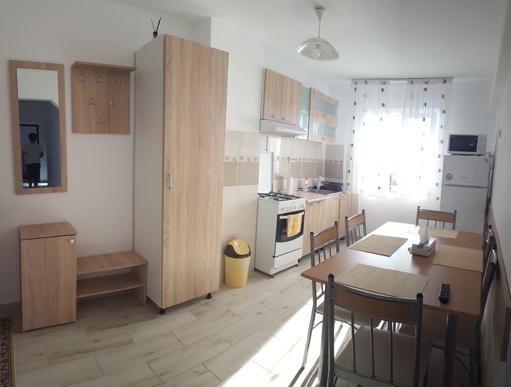 Апартаменты Apartament Lupu - Эфорие Норд Экстерьер фото